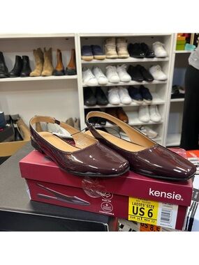Kensie Patent Slingback Flats in Burgundy